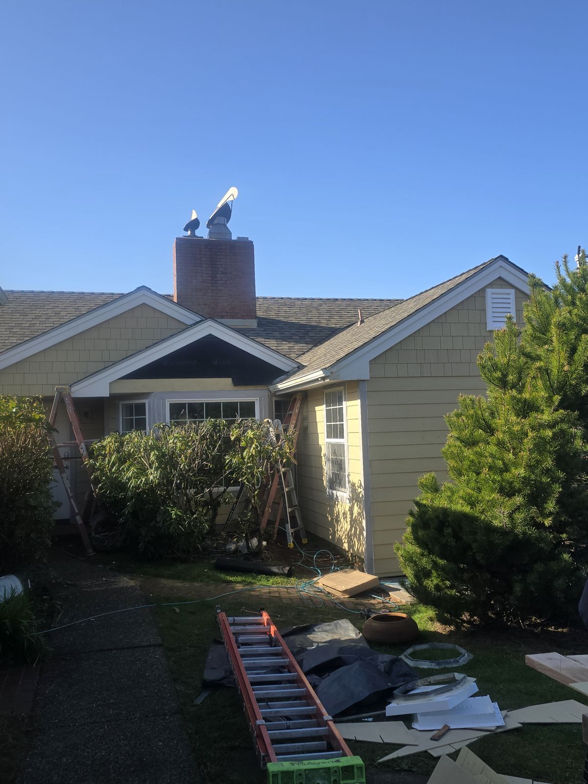 Exterior painting on Oregon Coast home